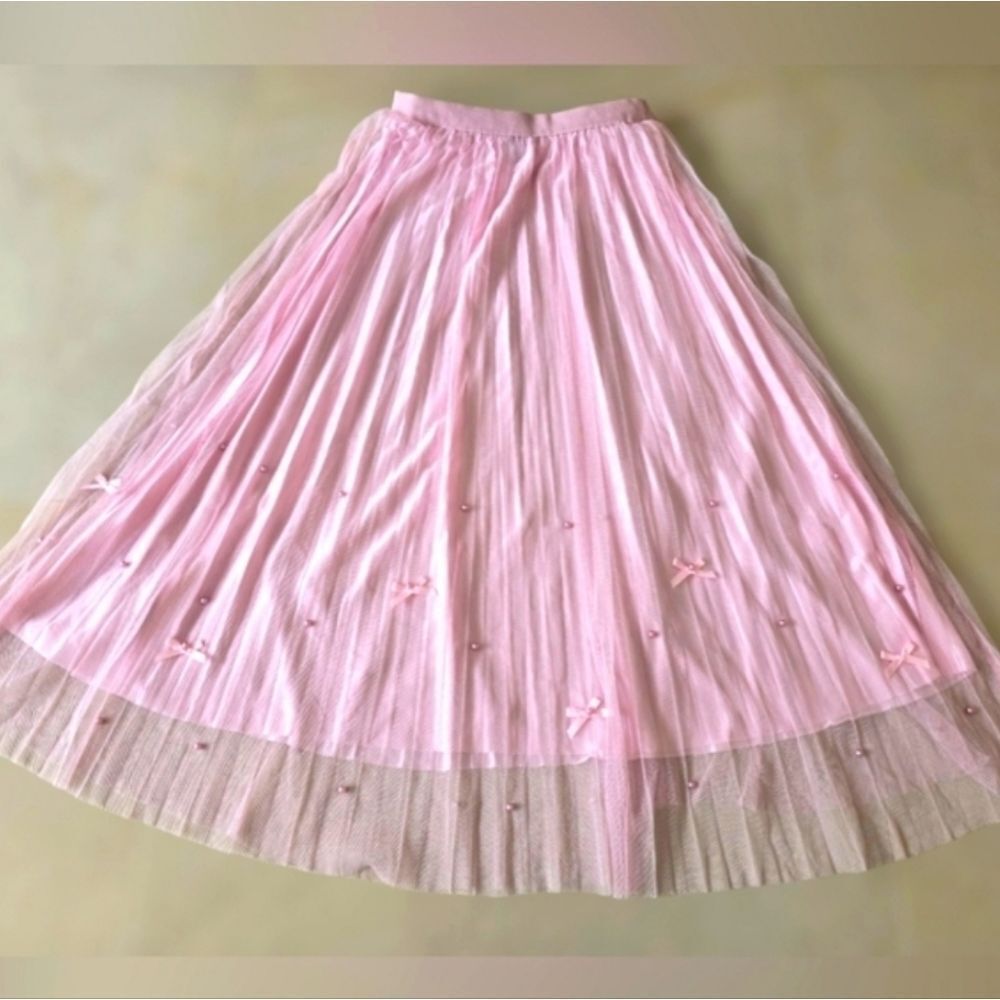 NEW- Soho Apparel - Elegant Pink Skirt with Bow Accents - Picture 4 of 4